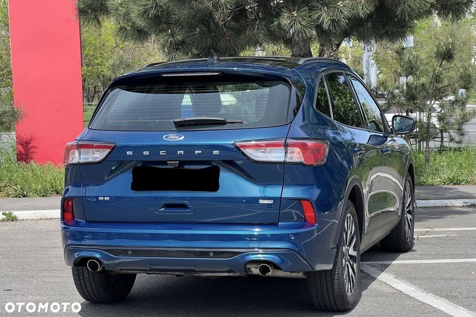 Ford Kuga 2.5 FHEV AWD Titanium - 2