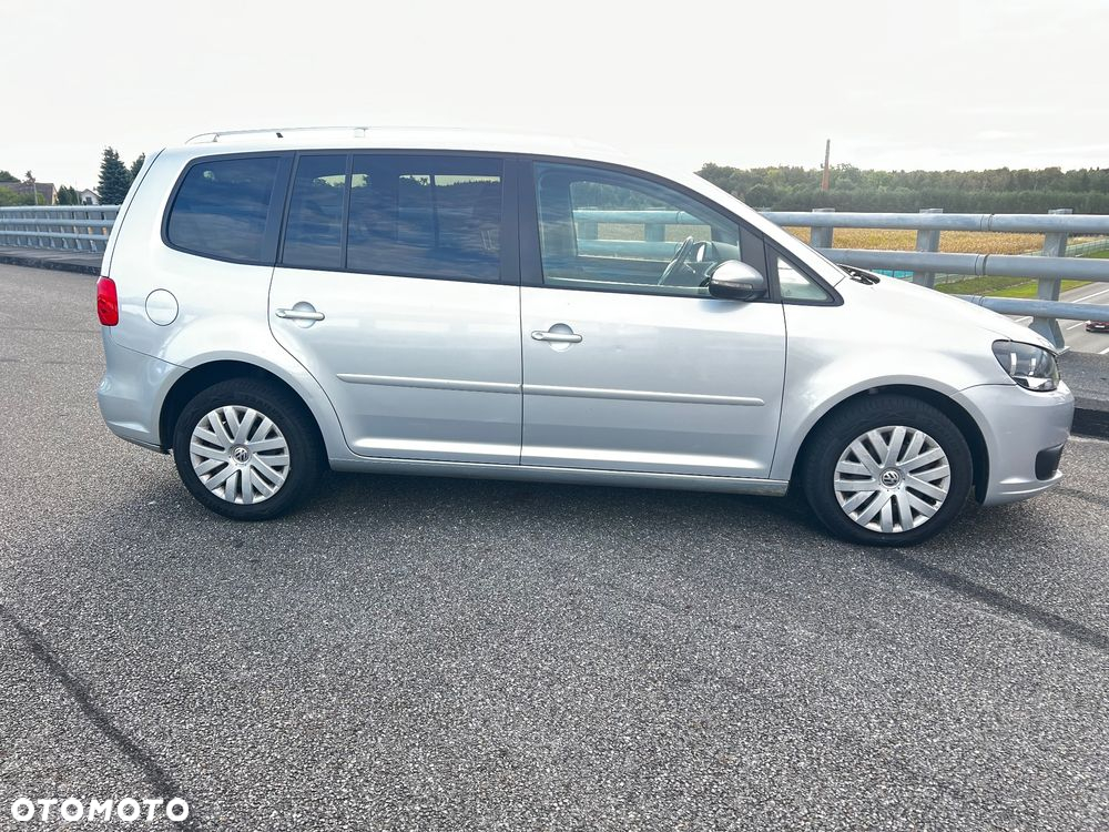 Volkswagen Touran - 2