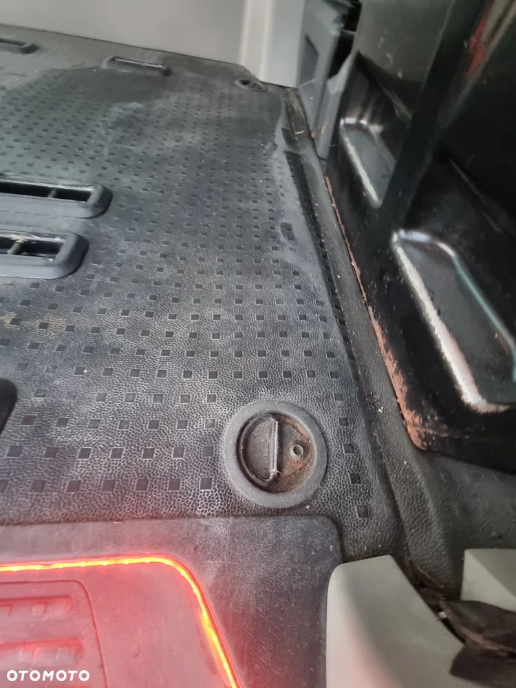 Volkswagen Caravelle L2 Comfortline - 14