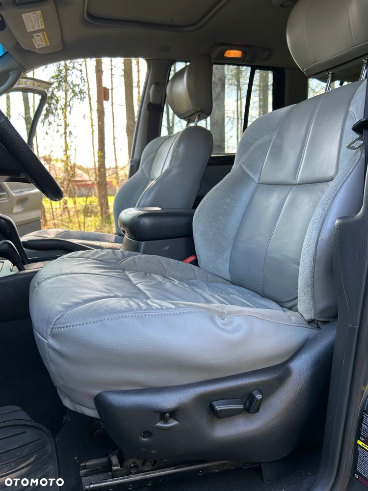 Jeep Grand Cherokee - 17