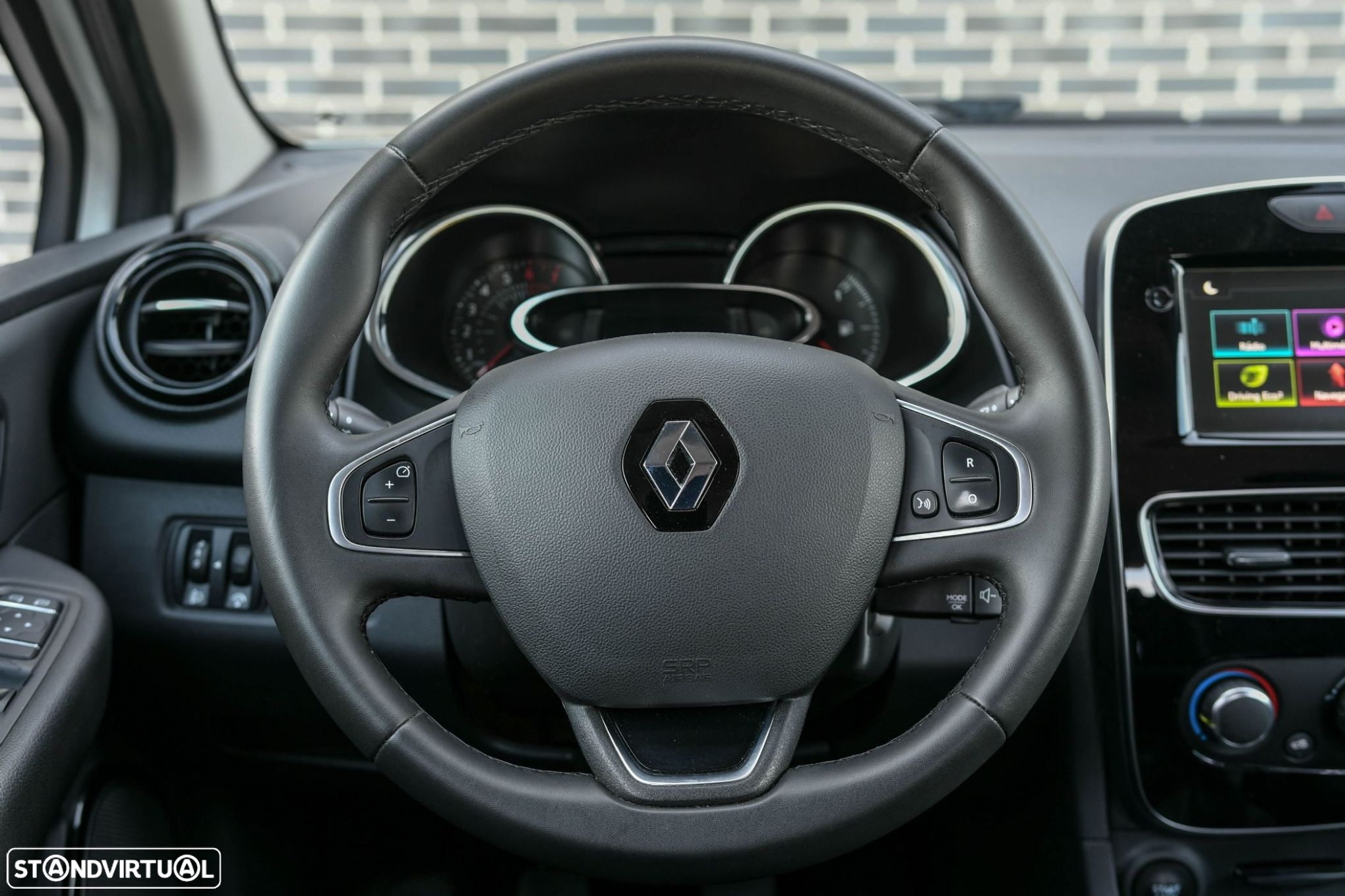 Renault Clio 0.9 TCe Limited - 13