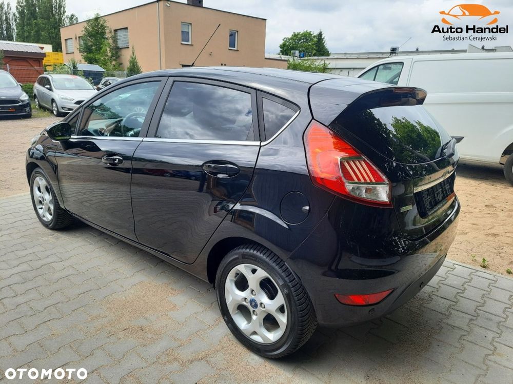 Ford Fiesta 1.0 EcoBoost mHEV Titanium - 11