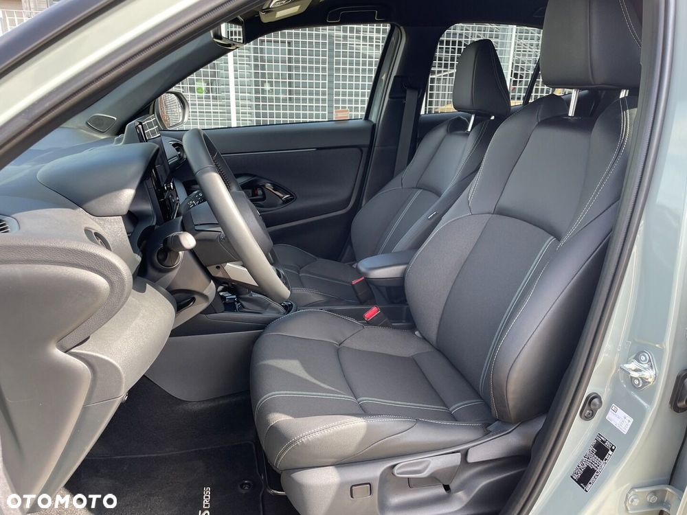 Toyota Yaris Cross - 13