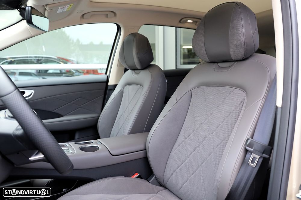 MG MGS6 EV 77 kWh Premium - 8