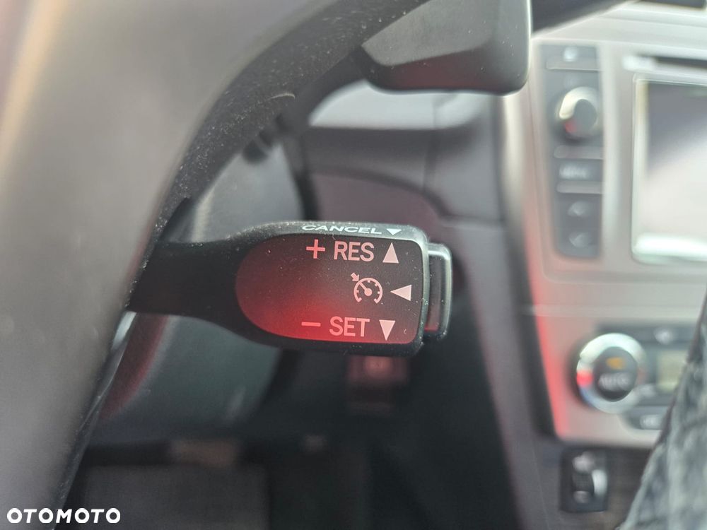 Toyota Avensis 2.0 Prestige MS - 17