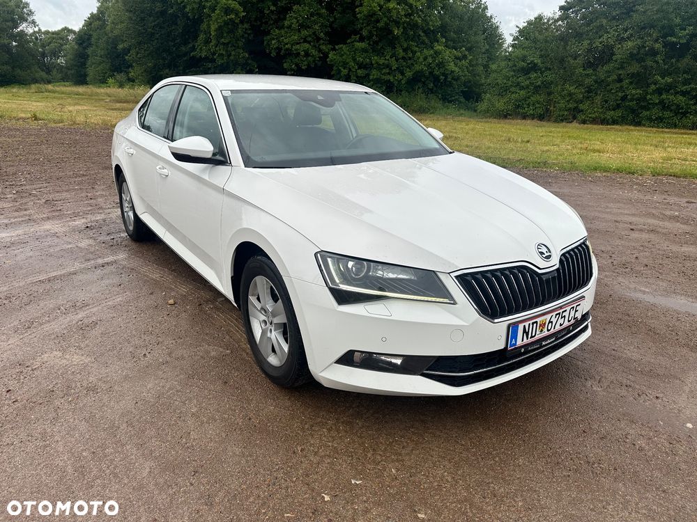 Skoda Superb 2.0 TDI 4x4 Premium Edition - 1
