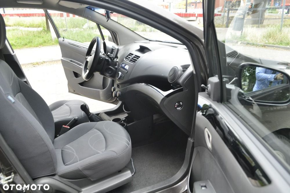 Chevrolet Spark - 10