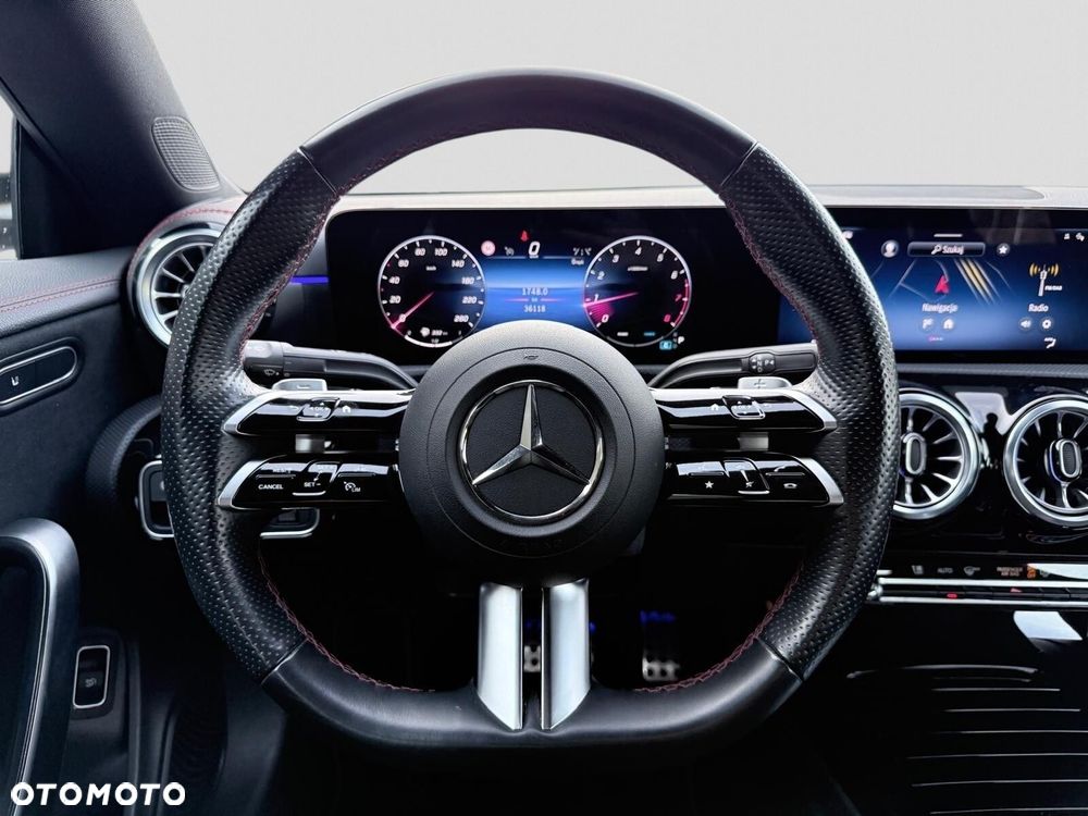 Mercedes-Benz CLA 200 AMG Line 7G-DCT - 14