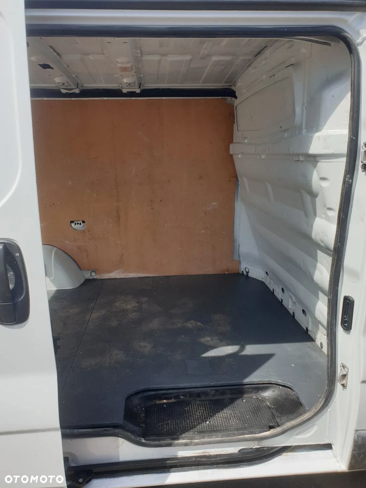Renault trafic - 13