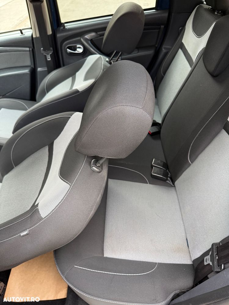Dacia Duster 1.5 dCi 4x2 Prestige - 25