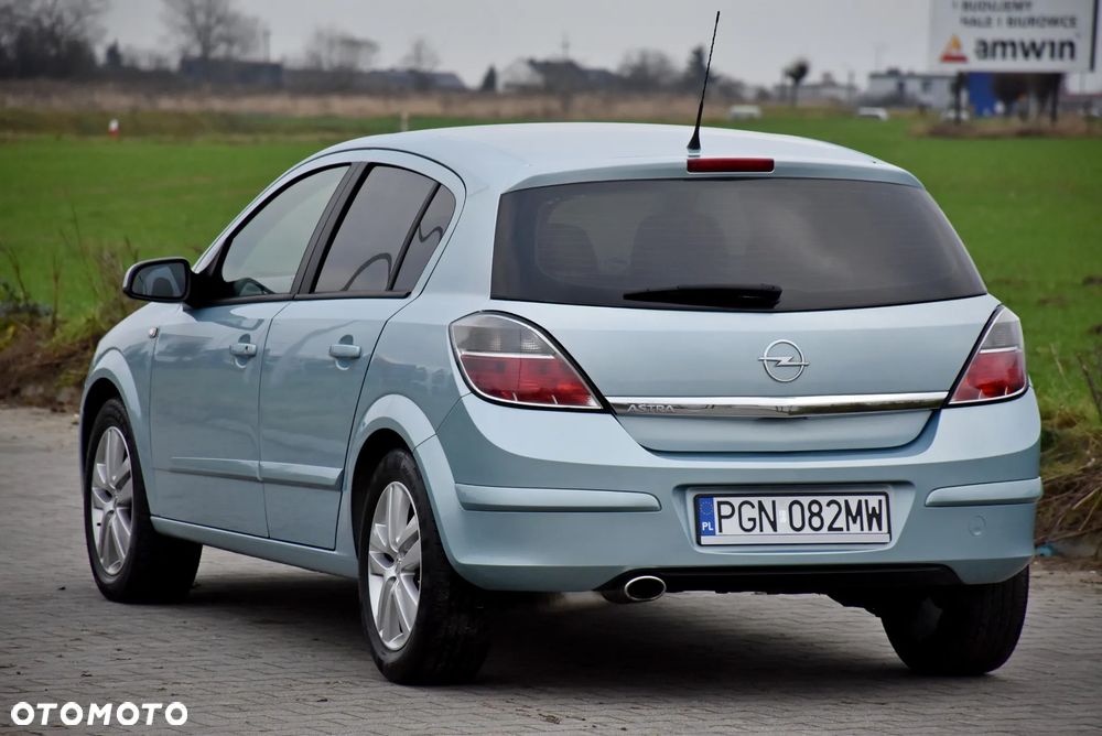 Opel Astra 1.8 Innovation - 12