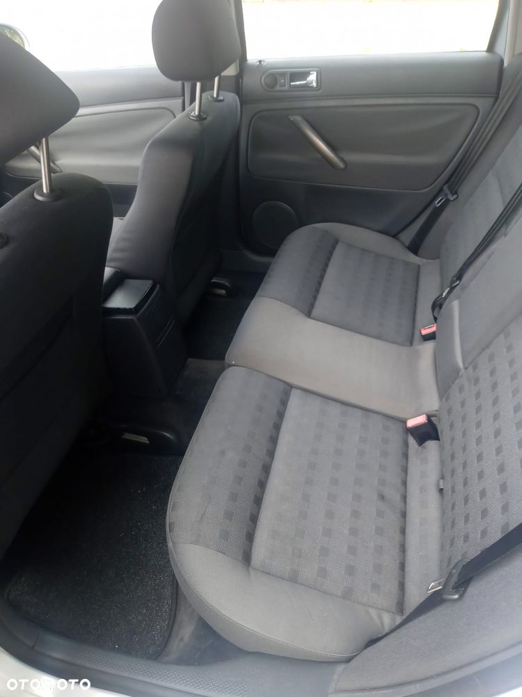 Volkswagen Passat 1.9 TDI - 7