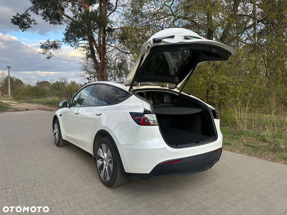 Tesla Model Y 79kWh Long Range RWD - 9