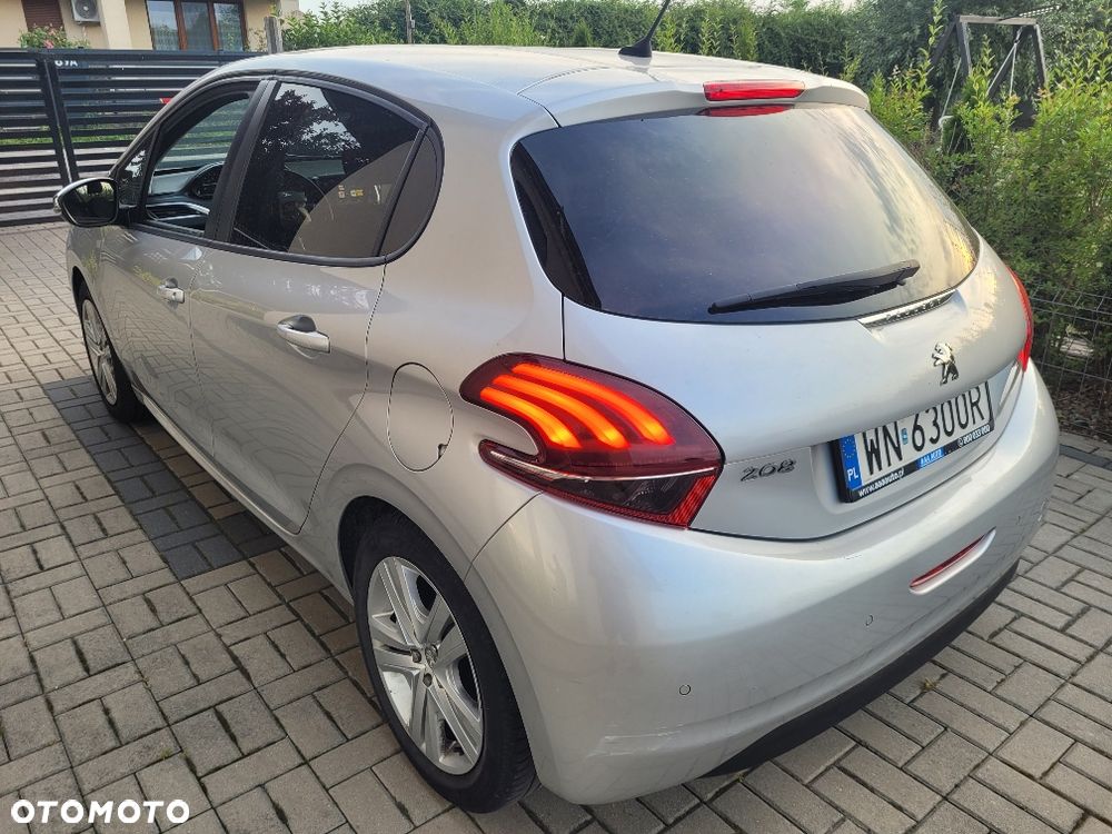 Peugeot 208 1.2 PureTech Style - 4