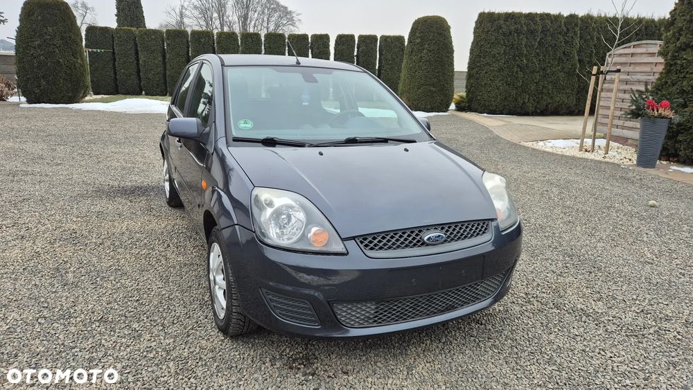 Ford Fiesta 1.3 Ambiente - 10