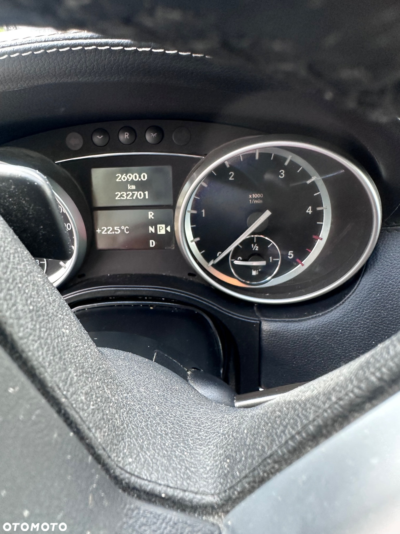 Mercedes-Benz ML 300 CDI BlueEff 4-Matic - 8