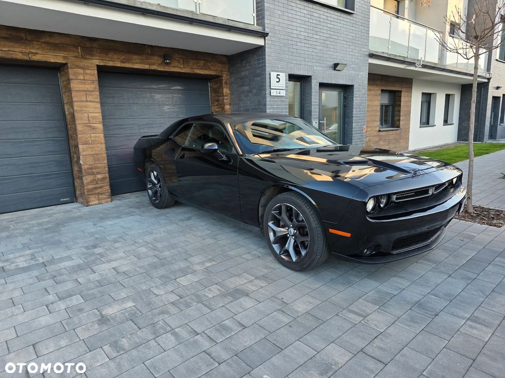 Dodge Challenger - 21