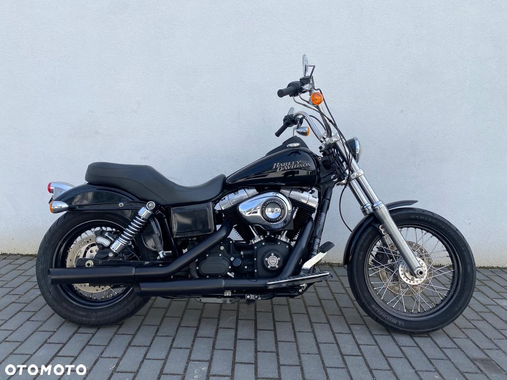 Harley-Davidson Dyna Street Bob - 1