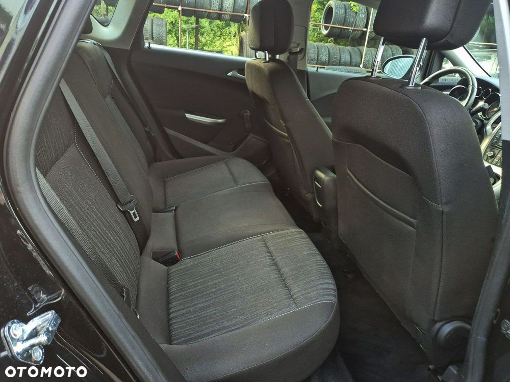 Opel Astra 1.4 Turbo Design Edition - 14