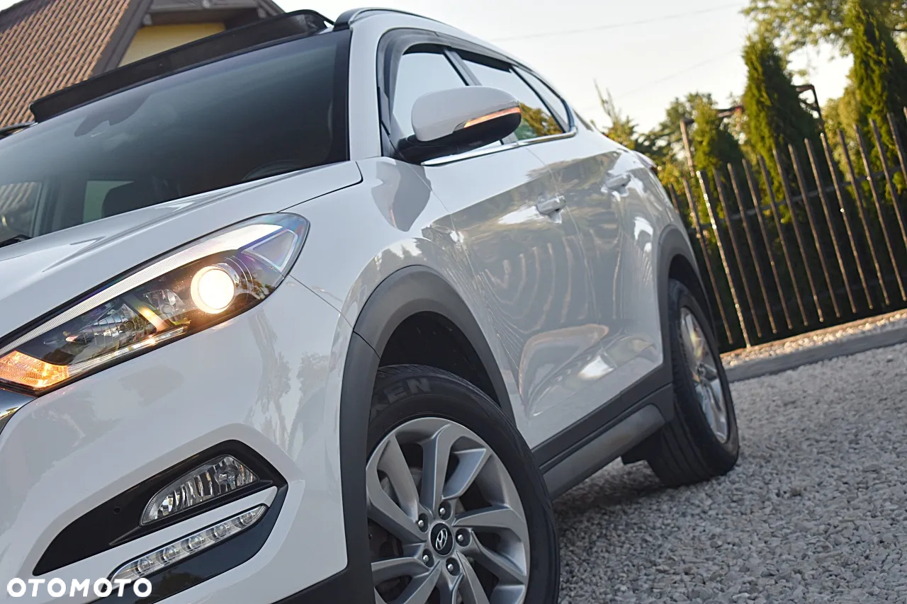 Hyundai Tucson 1.7 CRDI BlueDrive Style 2WD - 2