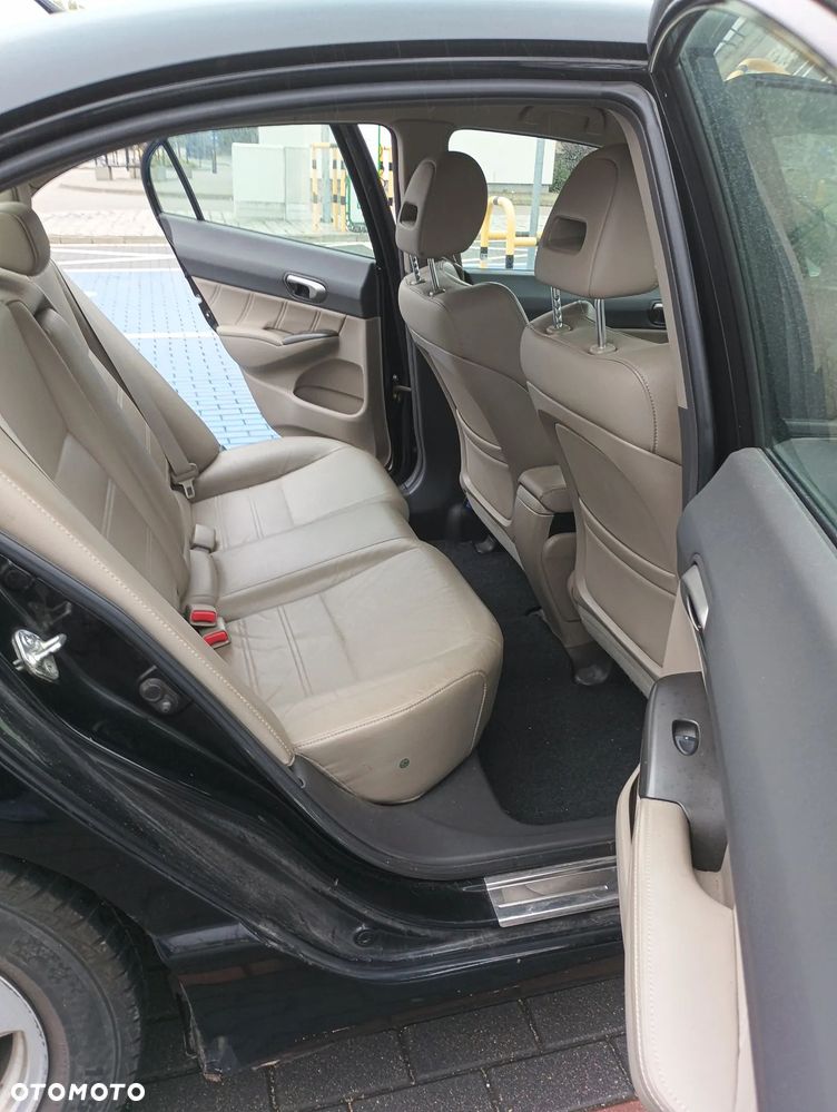Honda Civic - 10