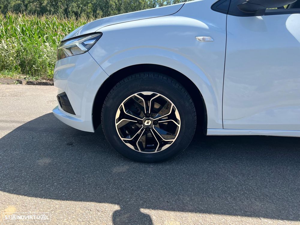 Dacia Sandero - 16