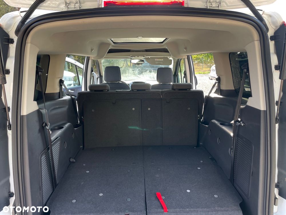 Ford Tourneo Connect Grand - 23
