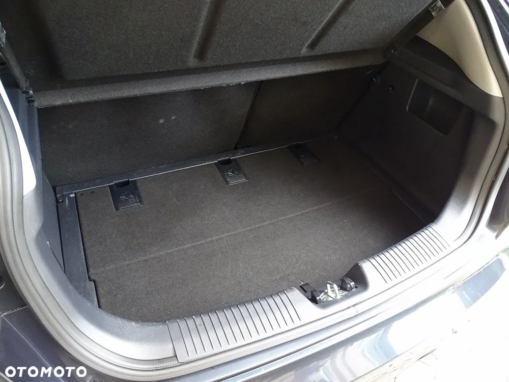 Kia Rio 1.2 Dream Team Edition - 9