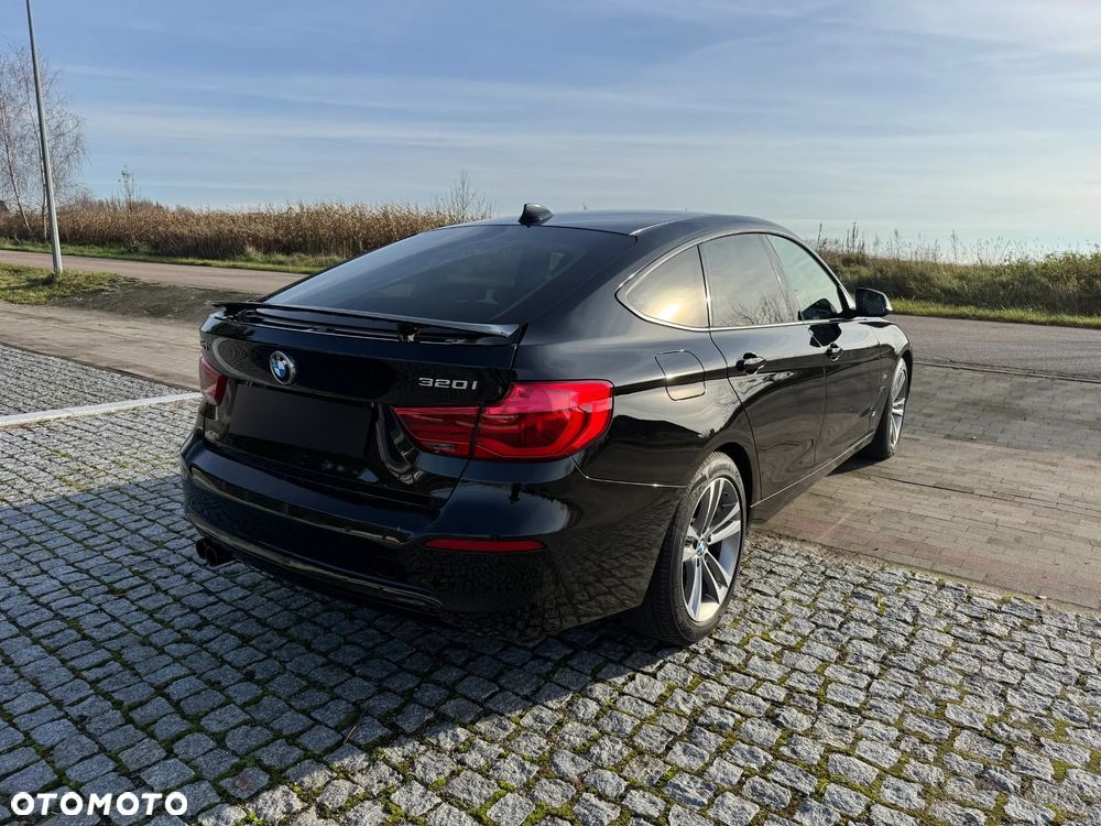 BMW 3GT 320i xDrive Sport Line - 3
