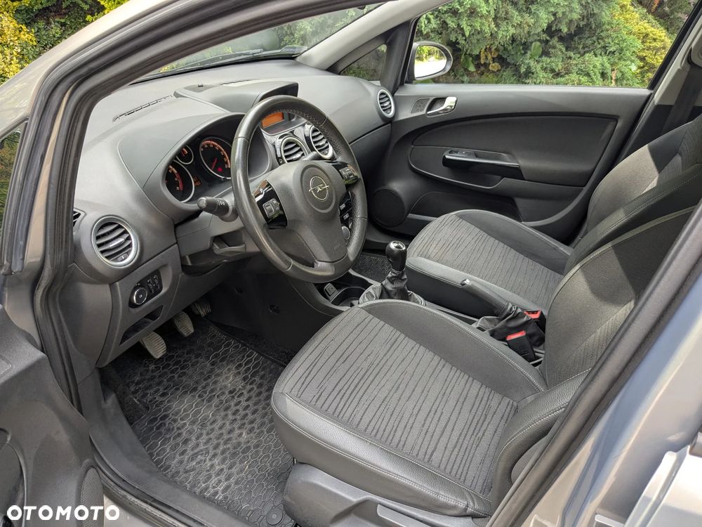 Opel Corsa 1.2 16V Graphite - 9