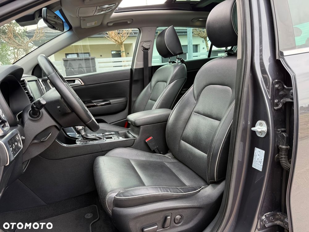 Kia Sportage 2,0 CRDI AWD Platinum - 18
