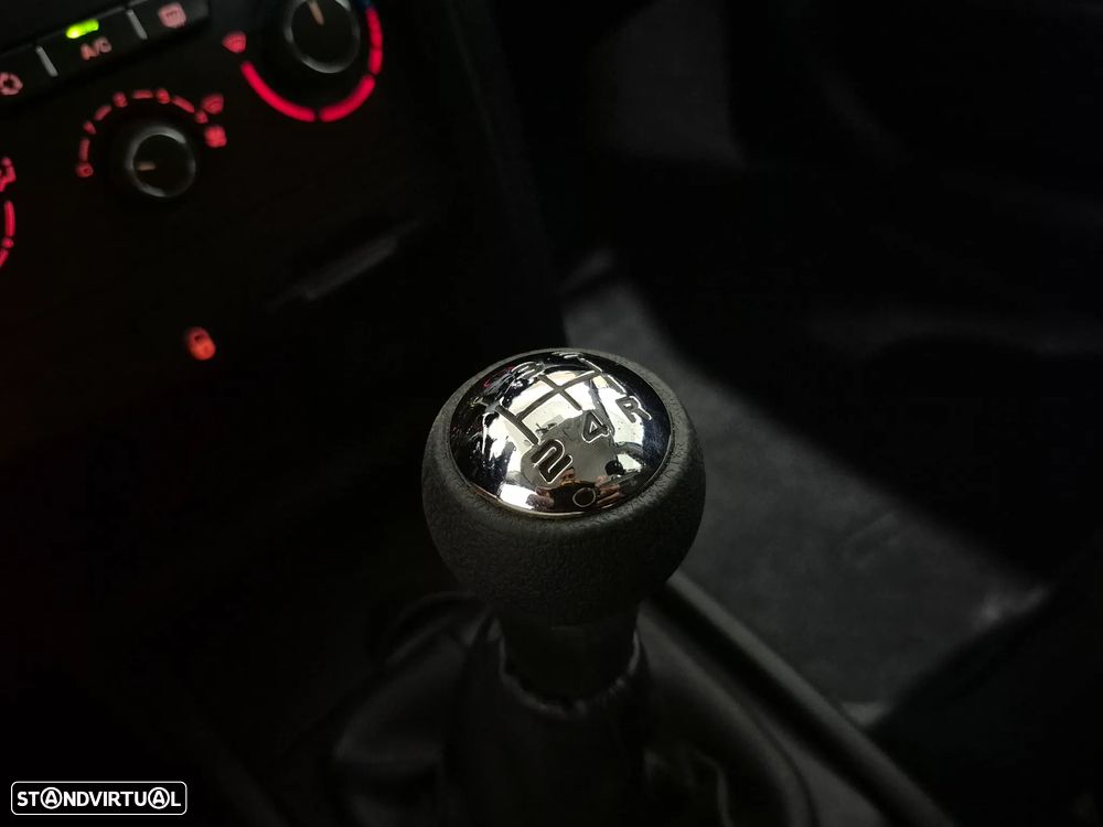 Peugeot 207 1.4 VTi Active - 8