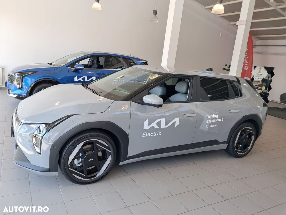 KIA EV4 2025 — imagine 4