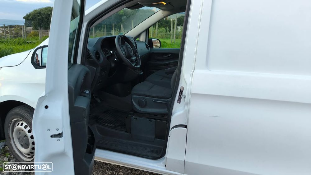 Mercedes-Benz Vito 114, caixa fechada térmica com ar condicionado - 14