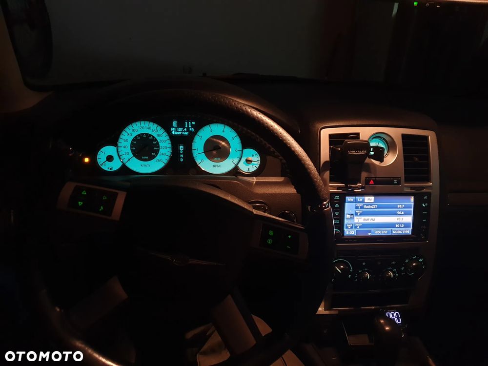 Chrysler 300C 3.0 V6 CRD - 11