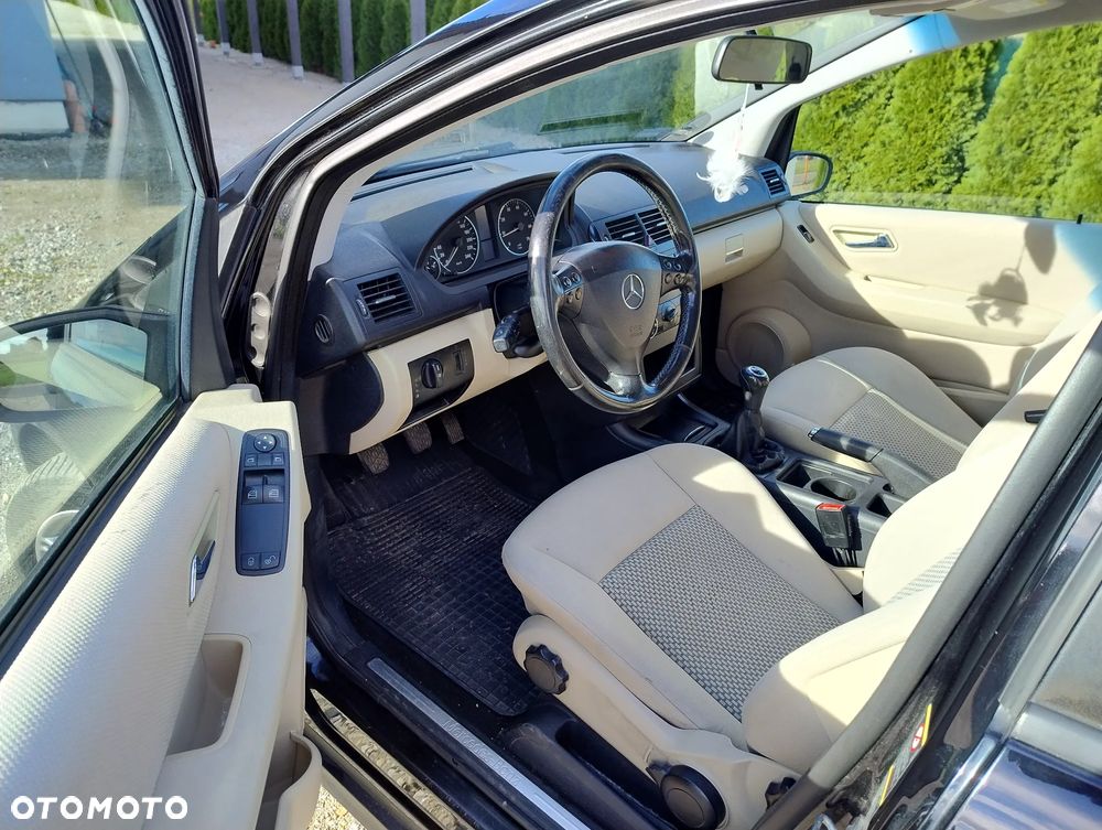 Mercedes-Benz Klasa A 170 Classic - 9