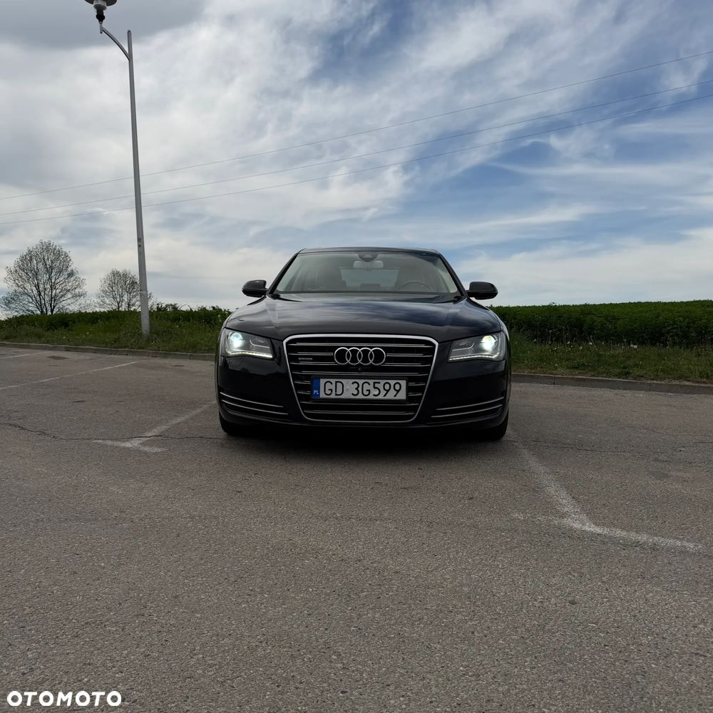 Audi A8 - 1