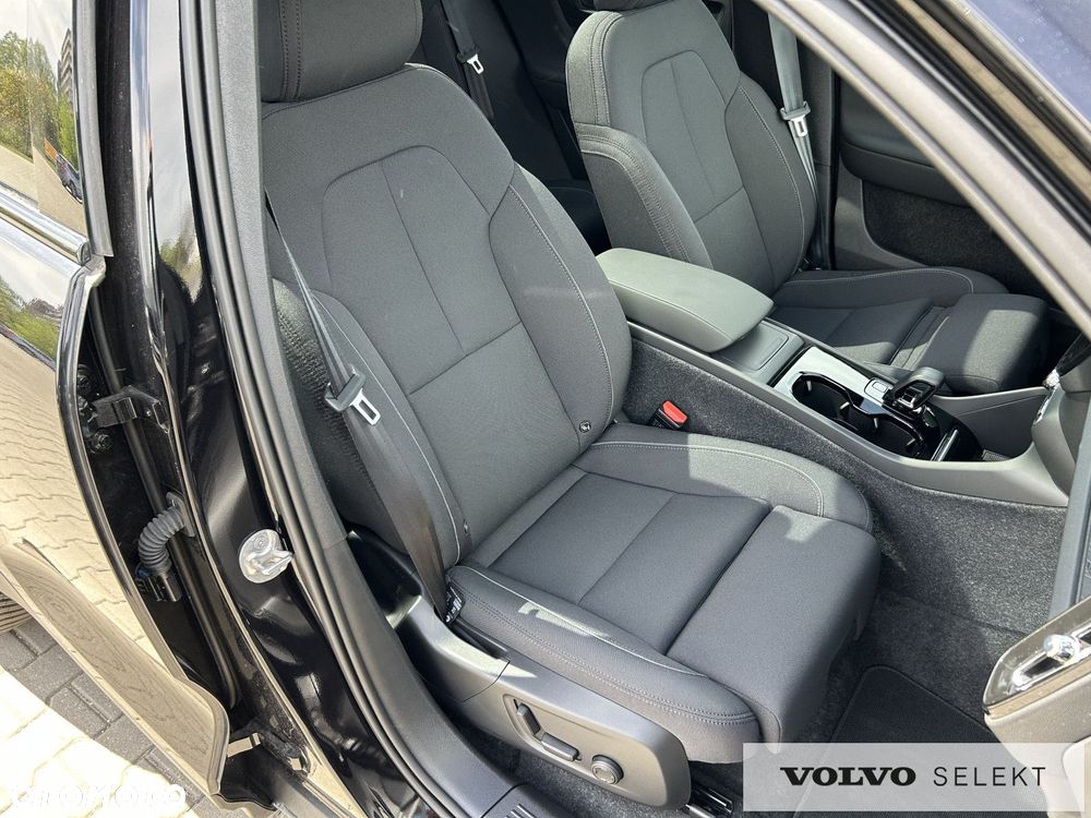 Volvo XC 40 - 28