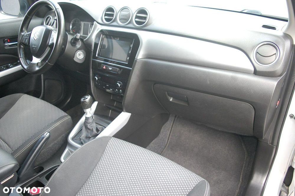 Suzuki Vitara - 21