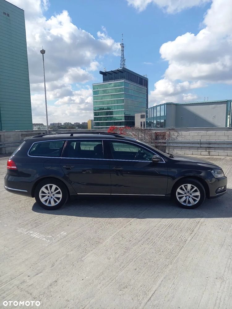 Volkswagen Passat 1.6 TDI Comfortline - 8