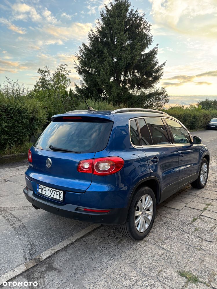 Volkswagen Tiguan - 5