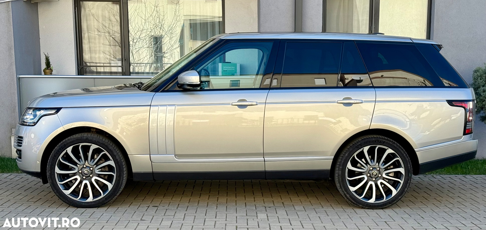 Land Rover Range Rover 3.0 I TDV6 Autobiography - 14