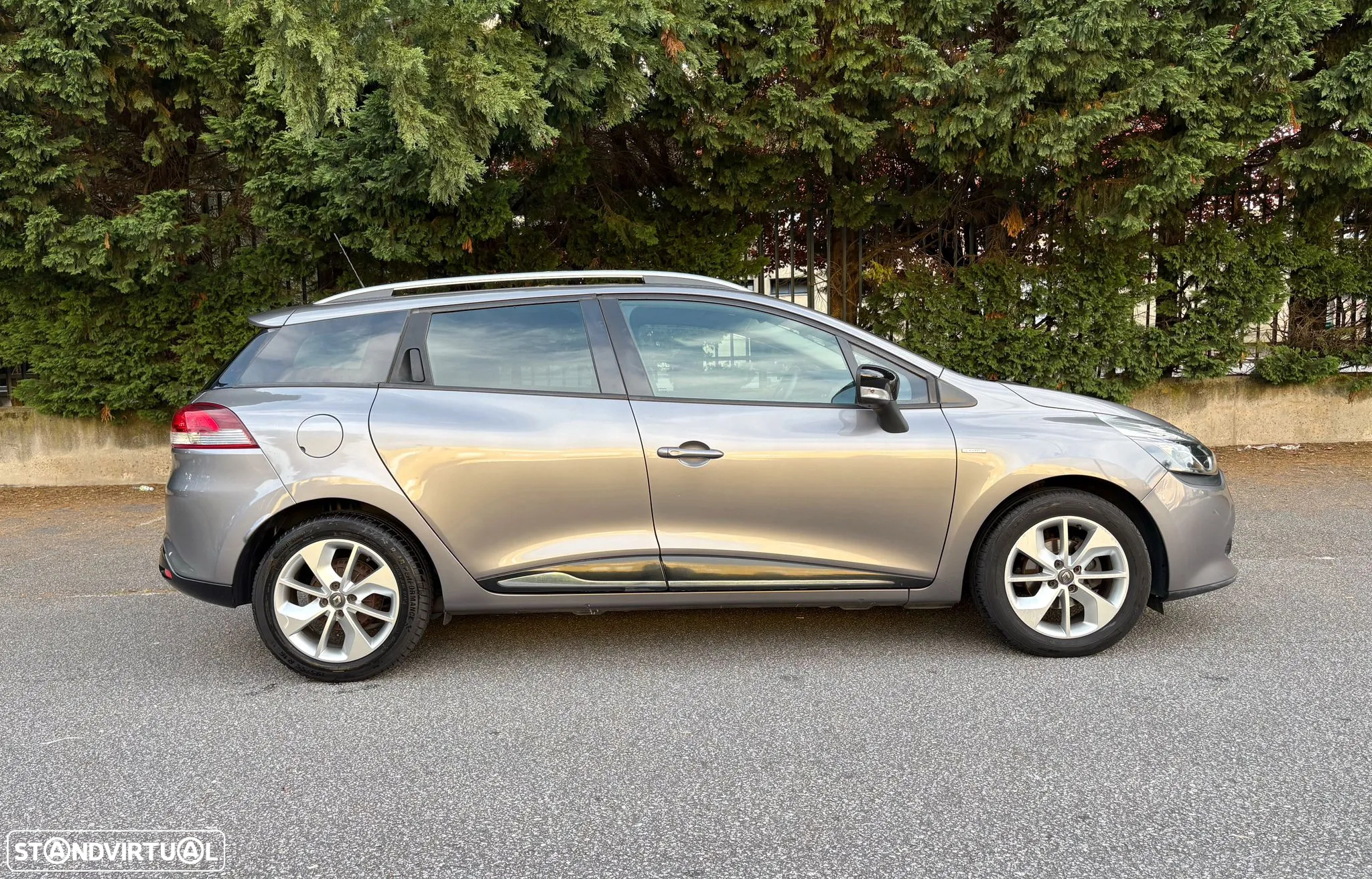 Renault Clio Sport Tourer 0.9 TCe Limited - 25