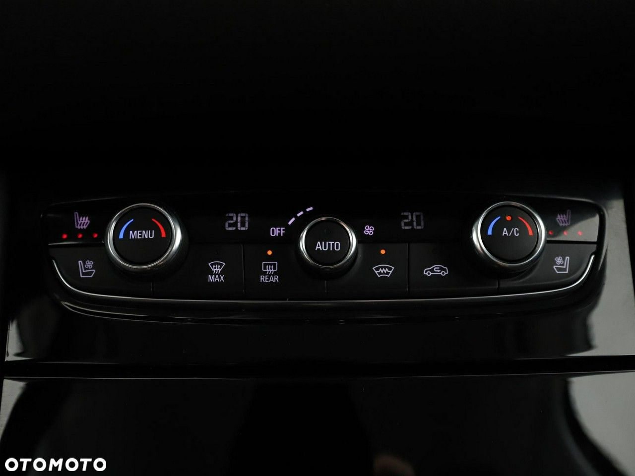 Opel Grandland X 1.2 T GPF Ultimate S&S - 28
