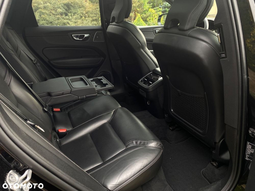 Volvo XC 60 B5 D AWD Inscription - 18