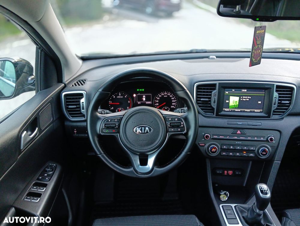 Kia Sportage 1.7 CRDI 2WD Vision - 18