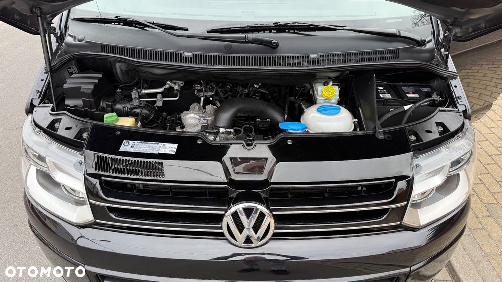 Volkswagen Multivan - 12