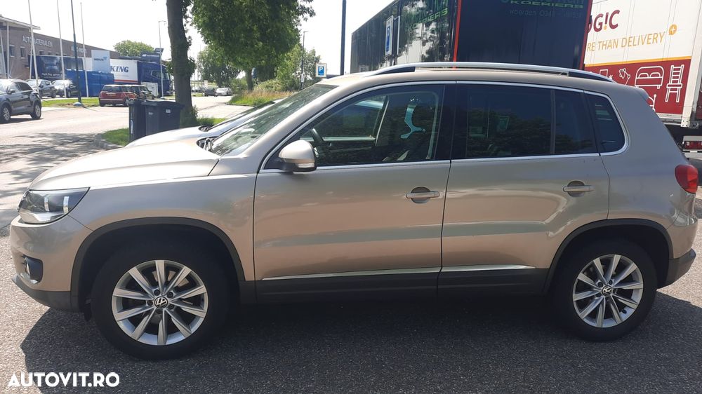 Volkswagen Tiguan - 2