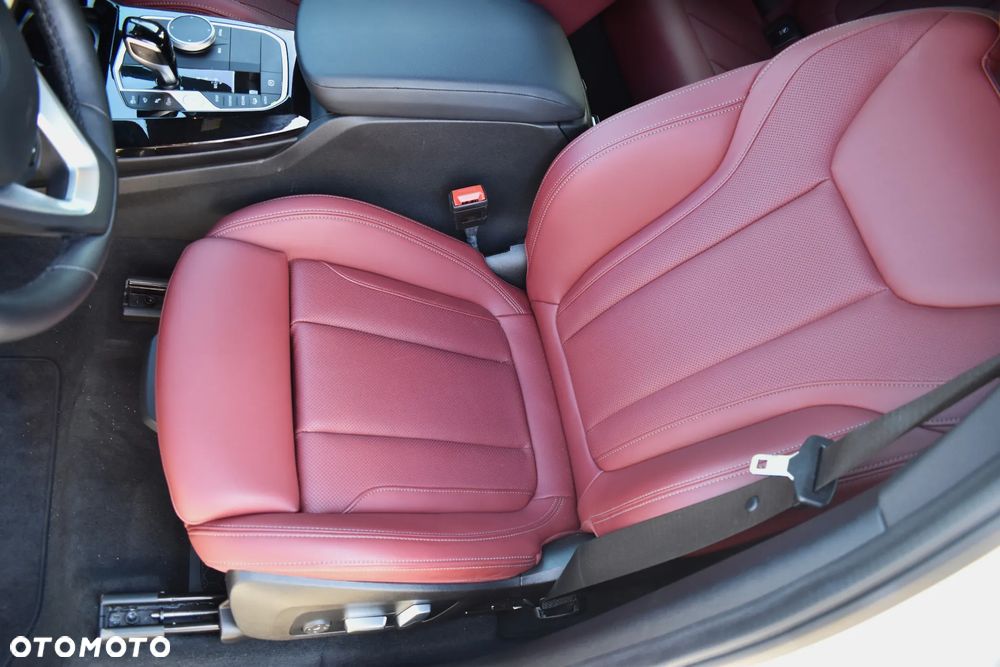 BMW X3 xDrive30i - 9