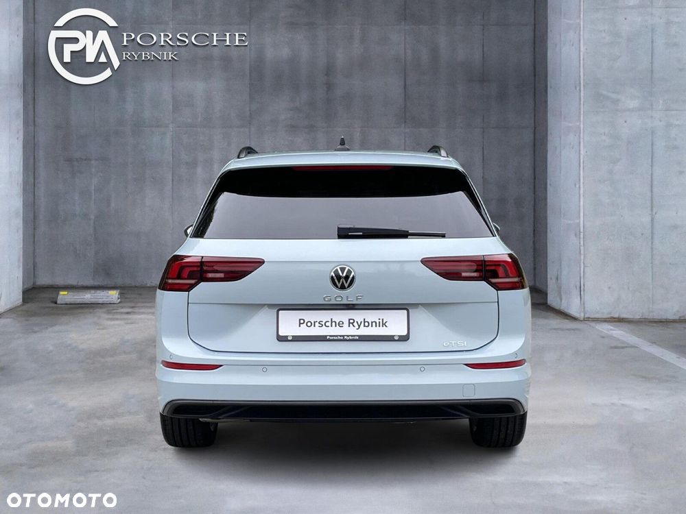 Volkswagen Golf - 4